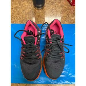 Nike air max women’s running sneaker size 6